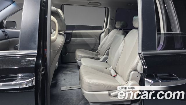 Kia Canival 2014 — photo 18