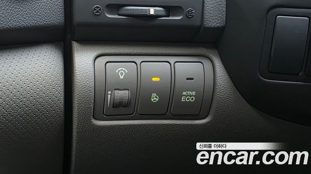 Kia Canival 2014 — photo 19