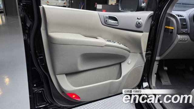 Kia Canival 2014 — photo 14