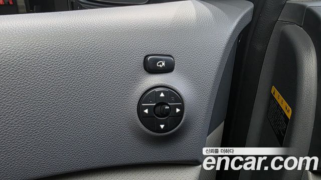 Kia Canival 2014 — photo 33