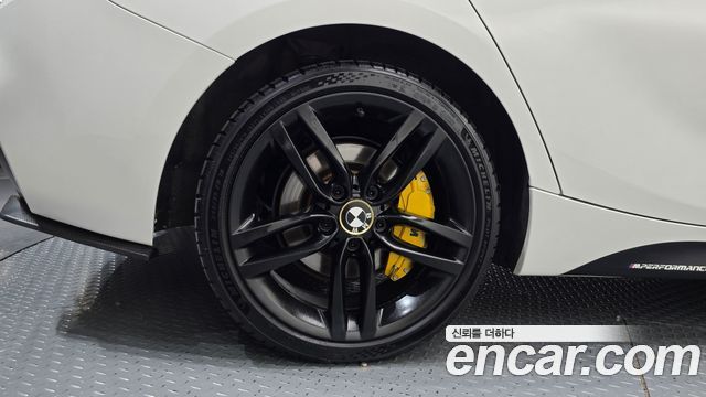 BMW 1-Series 2018 — photo 5