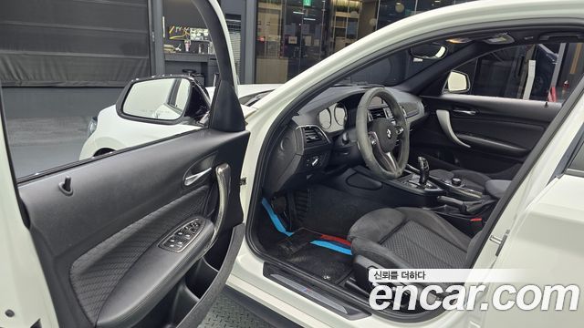 BMW 1-Series 2018 — photo 13