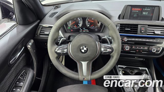 BMW 1-Series 2018 — photo 19