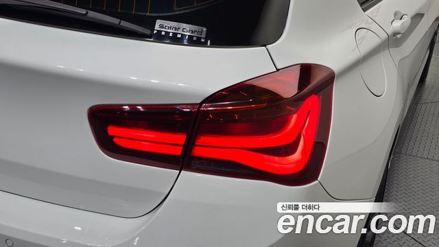BMW 1-Series 2018 — photo 9