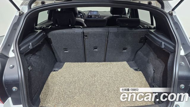 BMW 1-Series 2018 — photo 30