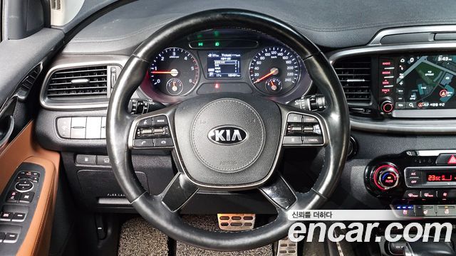 Kia Sorento 2019 — photo 21