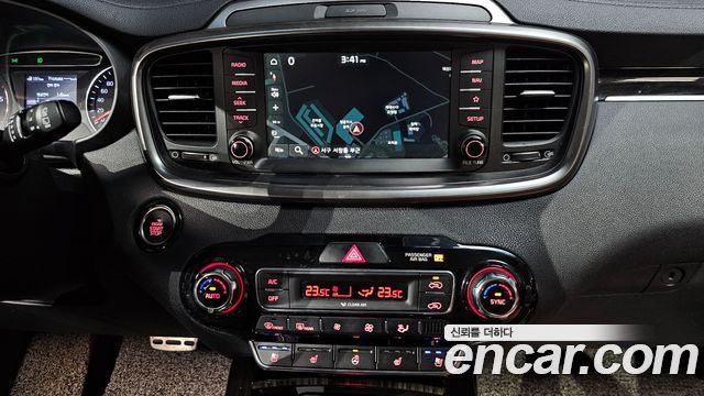 Kia Sorento 2019 — photo 26