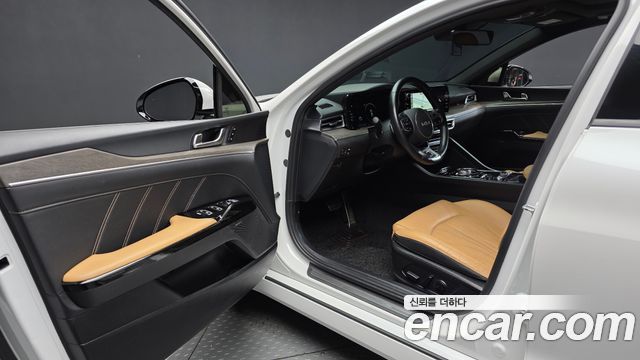 Kia K5 2022 — photo 13