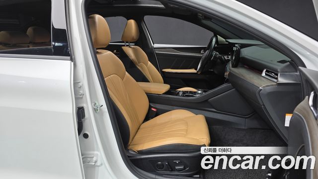 Kia K5 2022 — photo 17