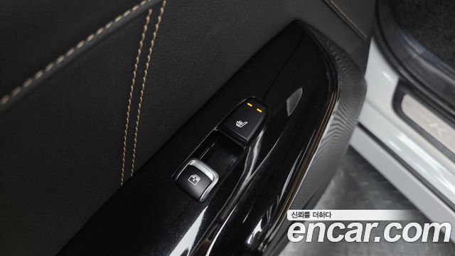 Kia K5 2022 — photo 25