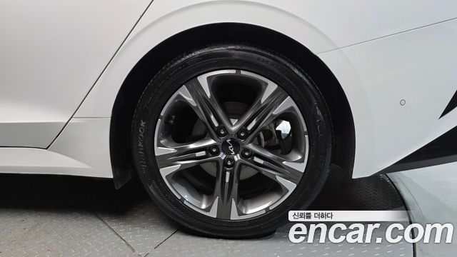 Kia K5 2022 — photo 7