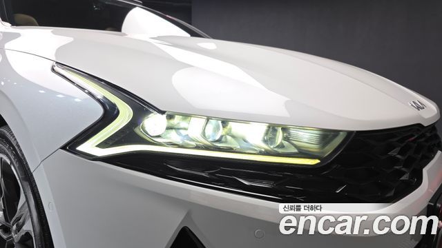 Kia K5 2022 — photo 8