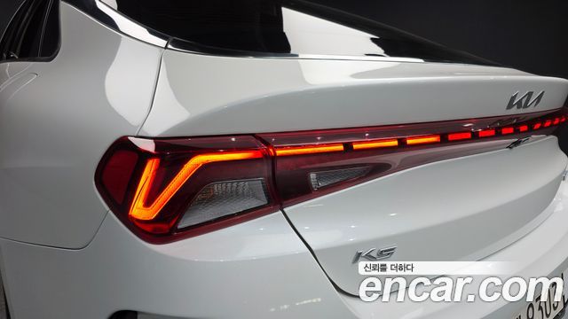 Kia K5 2022 — photo 9