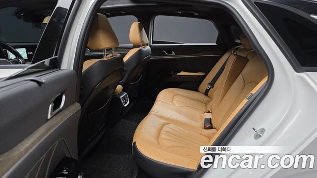Kia K5 2022 — photo 16