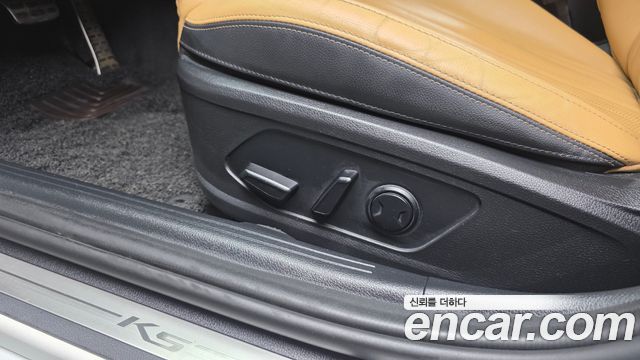 Kia K5 2022 — photo 32