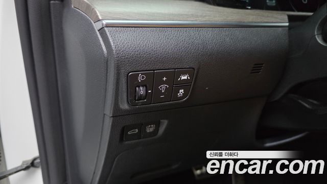 Kia K5 2022 — photo 34