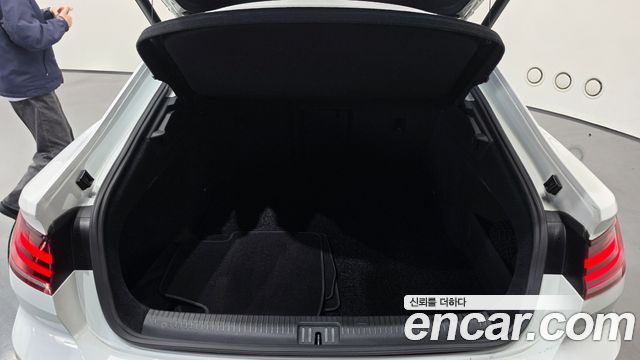 Volkswagen Arteon 2019 — photo 24