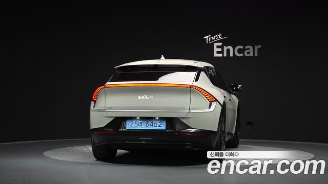 Kia EV6 2023 — photo 4