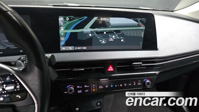 Kia EV6 2023 — photo 20