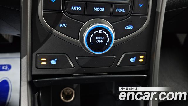 Hyundai AVANTE 2015 — photo 23