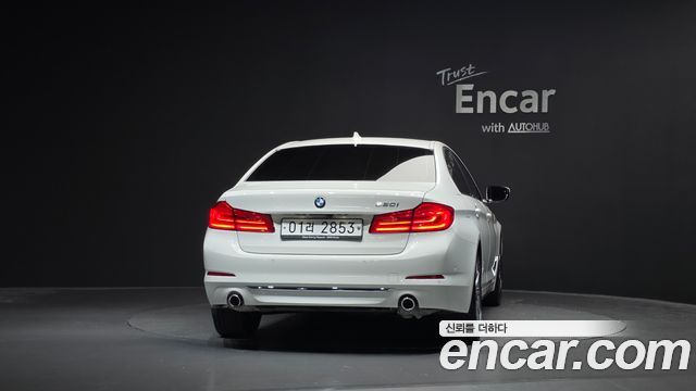 BMW 5-Series 2019 — photo 4