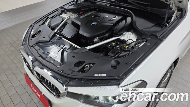 BMW 5-Series 2019 — photo 6