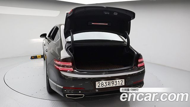 Genesis G80 2022 — photo 15