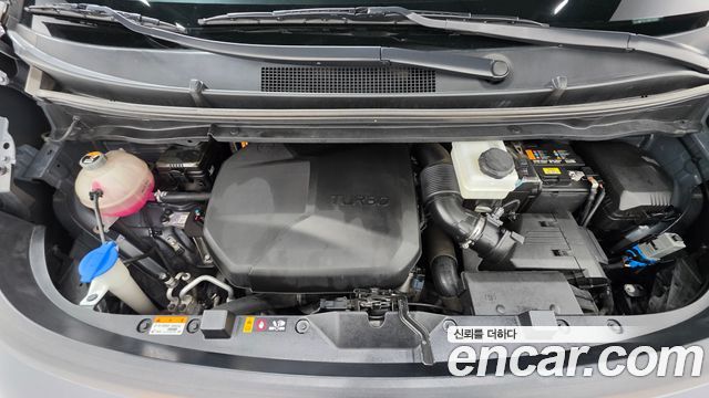Hyundai Staria 2024 — photo 6