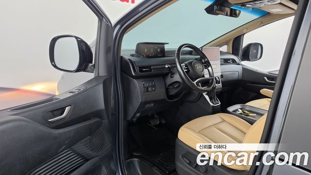 Hyundai Staria 2024 — photo 13