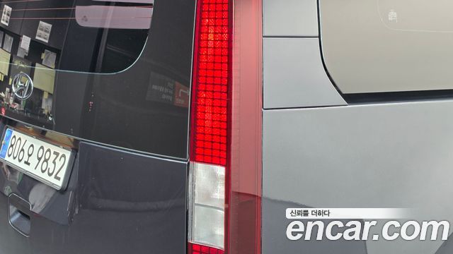 Hyundai Staria 2024 — photo 9