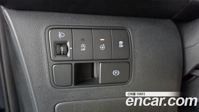 Hyundai Staria 2024 — photo 27