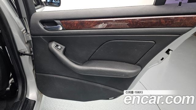 BMW 3-Series 2004 — photo 15