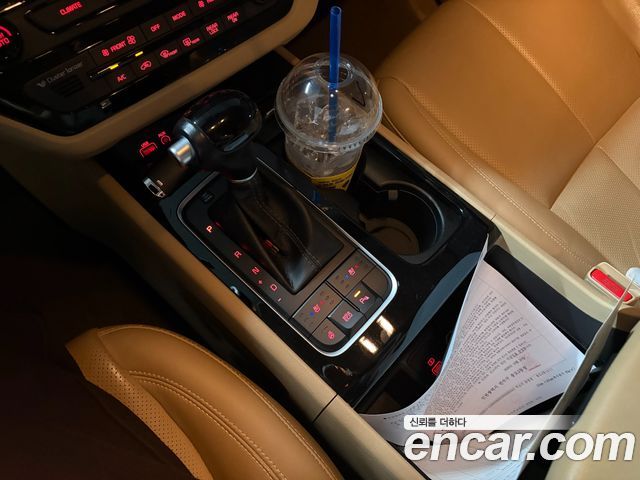 Kia Canival 2015 — photo 8