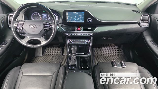 Hyundai Grandeur 2018 — photo 10