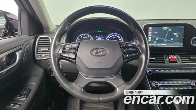 Hyundai Grandeur 2018 — photo 19