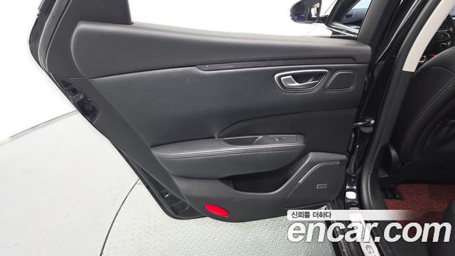 Renault Korea SM6 2017 — photo 15