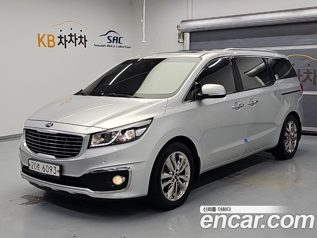 Kia Canival 2015 — photo 1