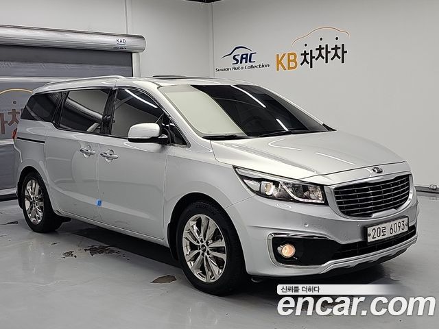 Kia Canival 2015 — photo 4