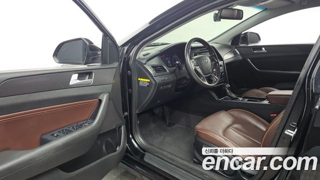 Hyundai Sonata 2017 — photo 13