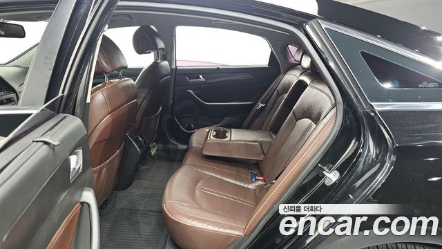 Hyundai Sonata 2017 — photo 18