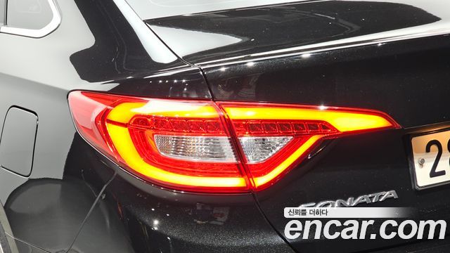 Hyundai Sonata 2017 — photo 9