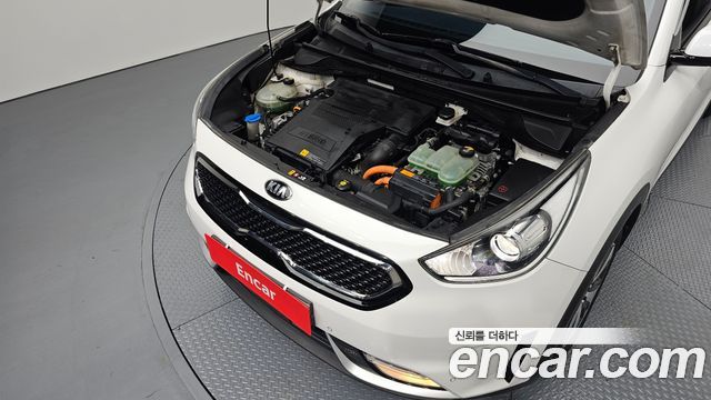Kia Niro 2017 — photo 6