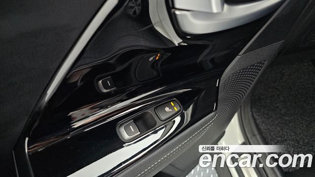 Kia Niro 2017 — photo 24