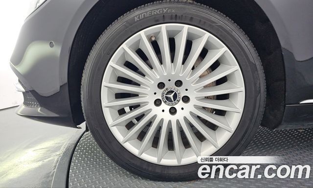 Mercedes-Benz S-Class 2019 — photo 5