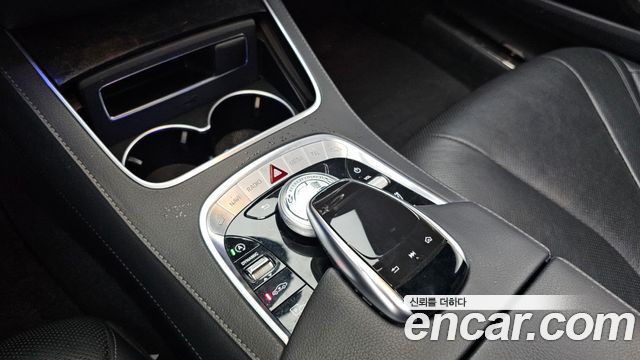Mercedes-Benz S-Class 2019 — photo 23