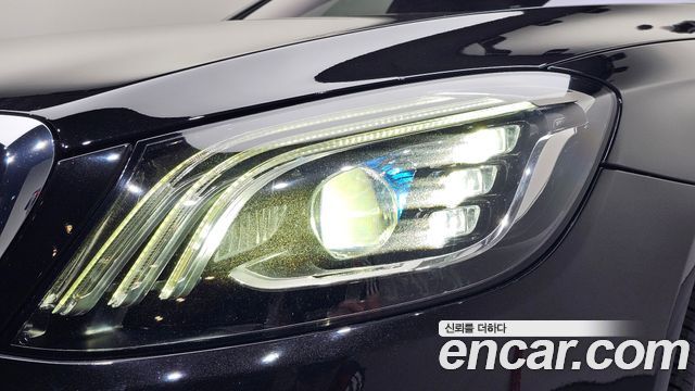 Mercedes-Benz S-Class 2019 — photo 8