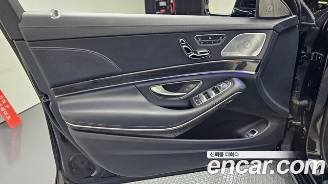 Mercedes-Benz S-Class 2019 — photo 14