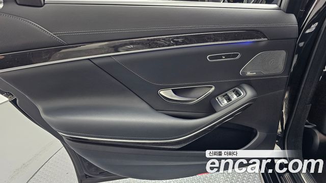 Mercedes-Benz S-Class 2019 — photo 15