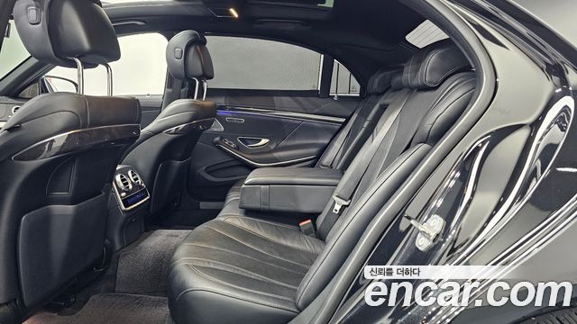 Mercedes-Benz S-Class 2019 — photo 16