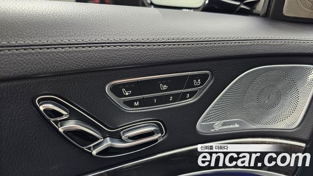 Mercedes-Benz S-Class 2019 — photo 29